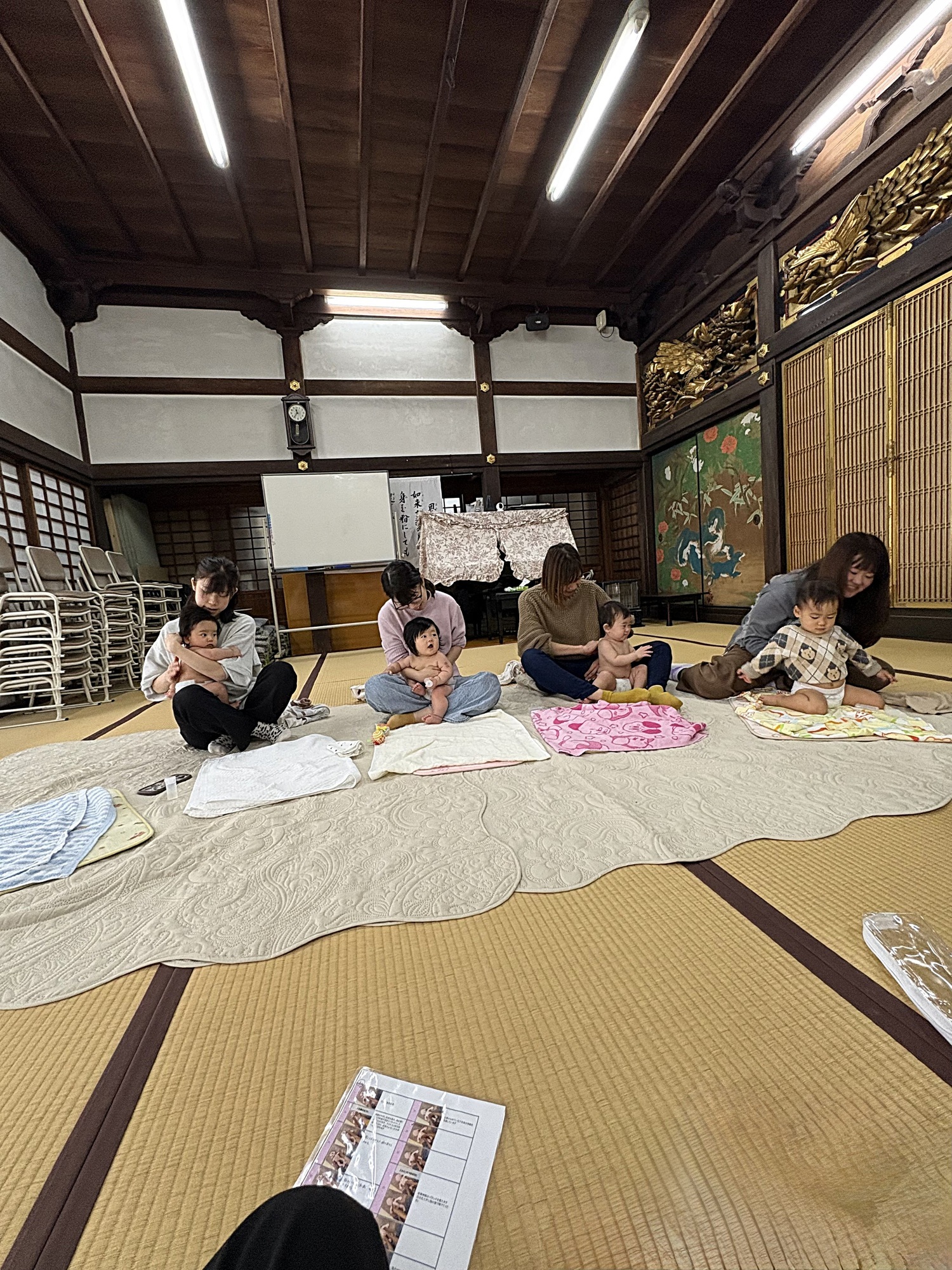 ママと赤ちゃんがほっこり笑顔になれる🌼
ベビーマッサージ教室
