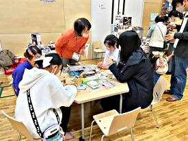 ひだまりマルシェ美田園