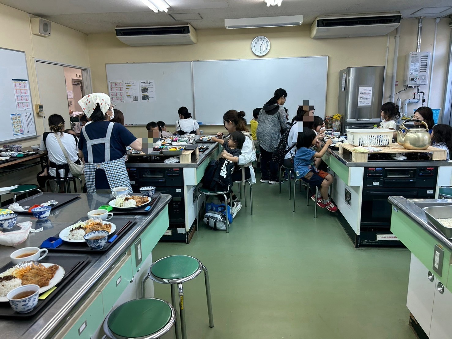地域&子ども食堂　みどり食堂