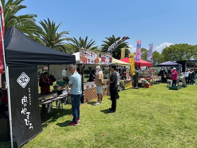 【5月23日、24日】泉州肉祭り2026with二色マルシェ
二色の浜公園レストハウス前（帆船マスト）