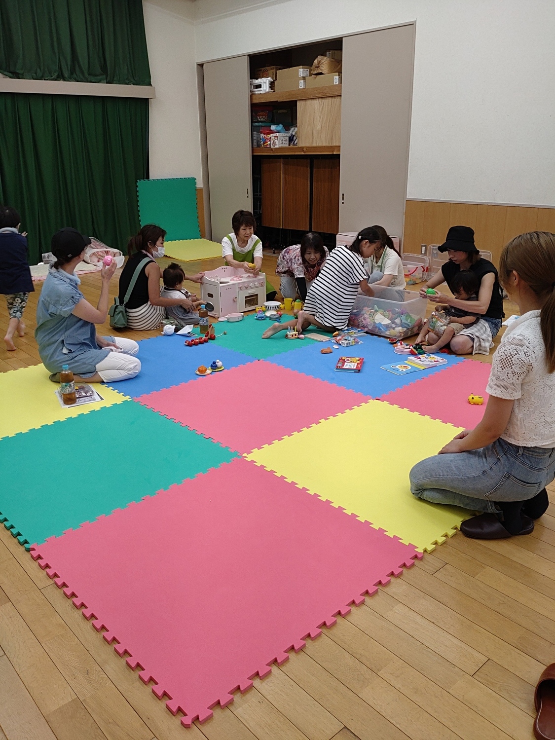 子育てサークル　　レーヴ池田