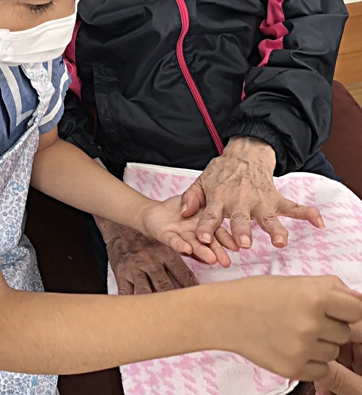 夏休み　親子ハンドケア講座