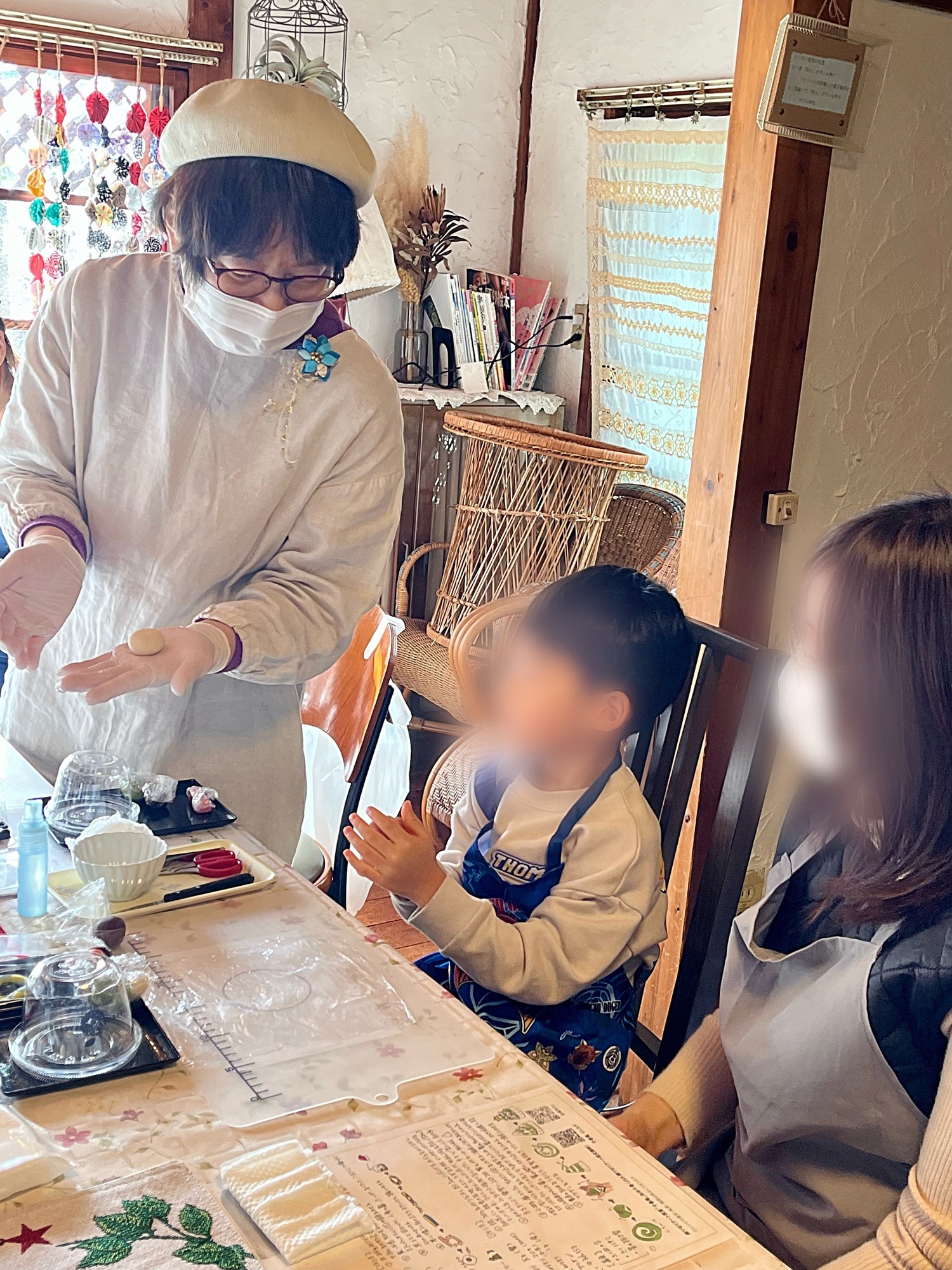 だれでもカフェ　赤鬼さんとみかん　練り切り体験