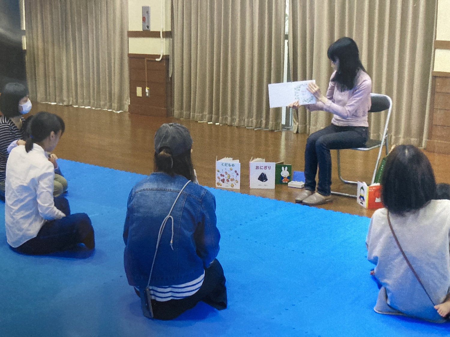 ハ多すくすく広場　よみきかせ会！