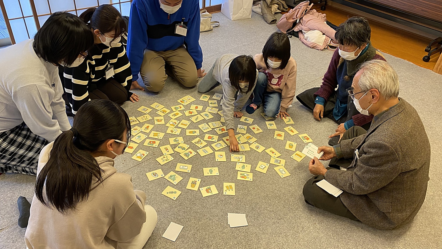 子ども食堂　学習支援　瞳