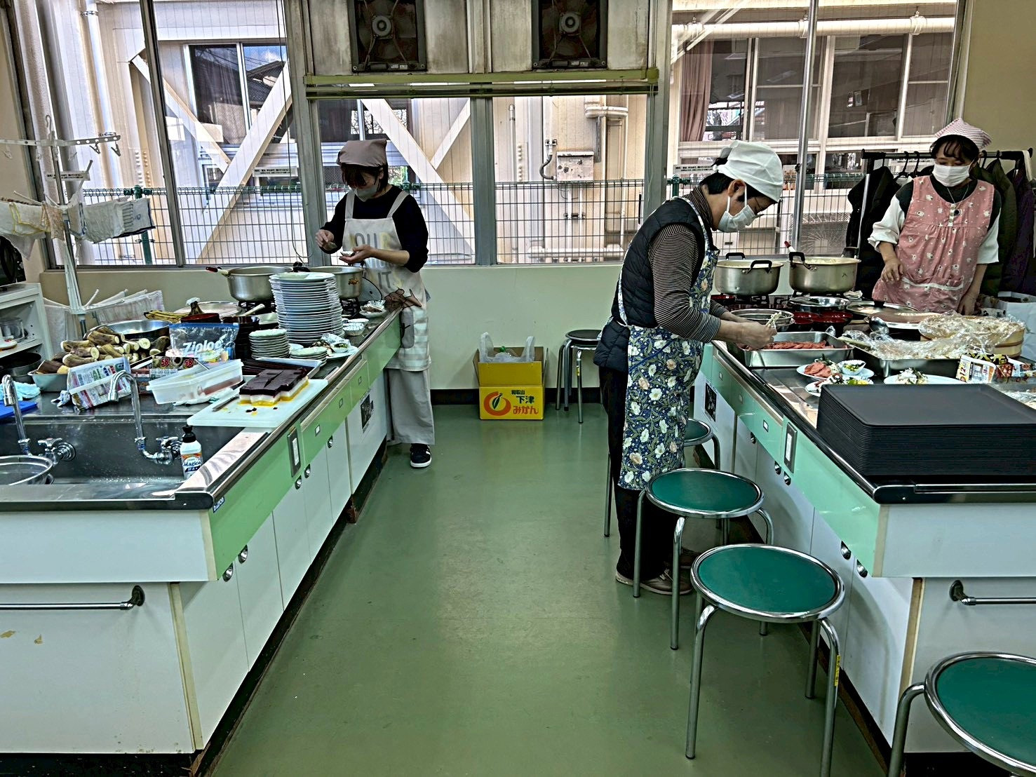 地域&子ども食堂　みどり食堂
