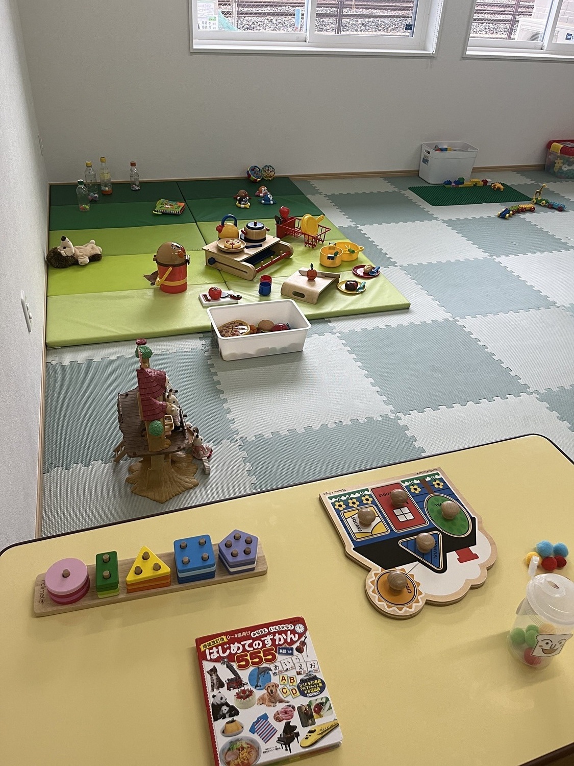 HINA Time (10:30-12:00). 未就学児と親がのんびり出来るお家