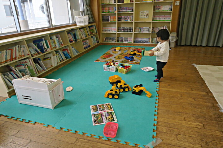 赤ちゃんの広場「ベビーマッサージ」