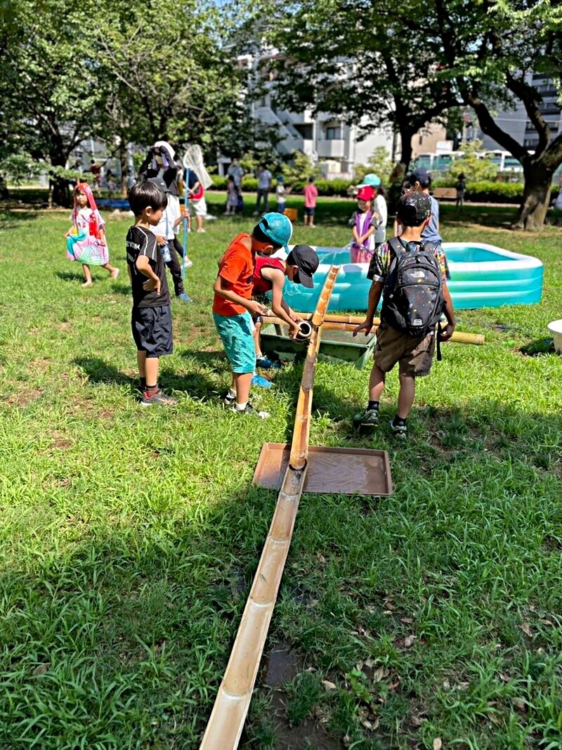 出張プレーパークがやってきた！ 自分でえらんで、あそんでみよう