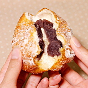 今日も揚げパンでアゲアケな1日を！