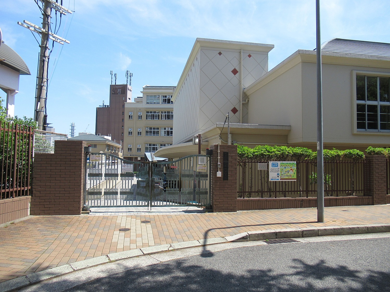 神戸 生田 中学校